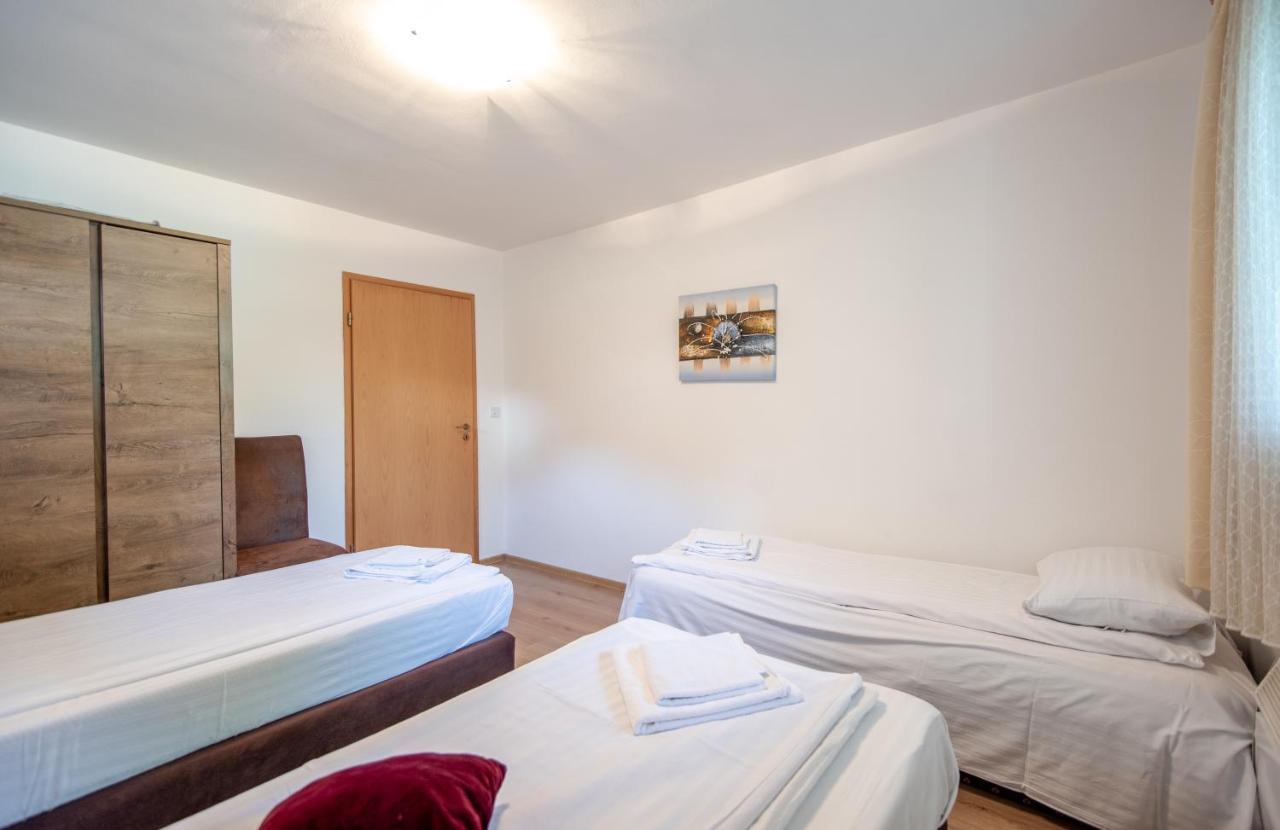 Apartman MirA Apartment Sarajevo Bagian luar foto